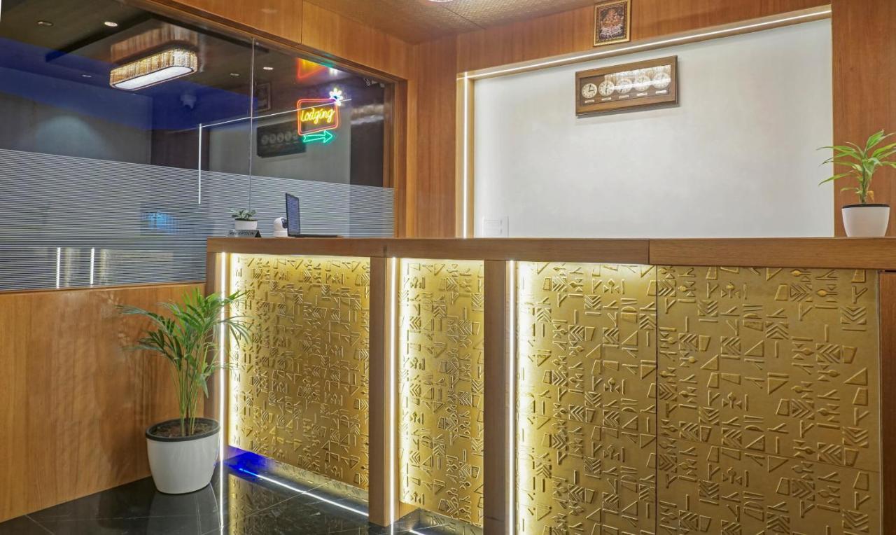Treebo The Utsav, Nashik Hotel Exterior foto